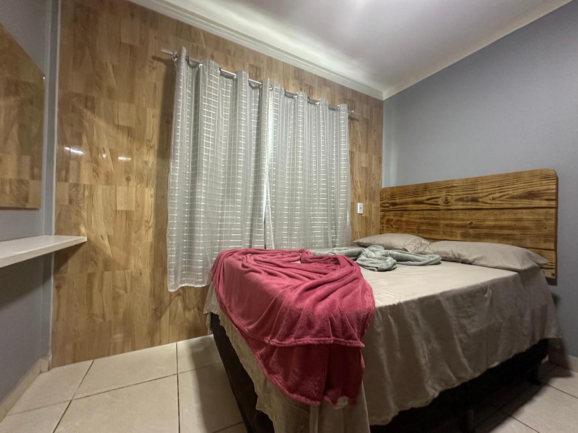 Ap Inteiro Com Ar Condicionado * Goiania